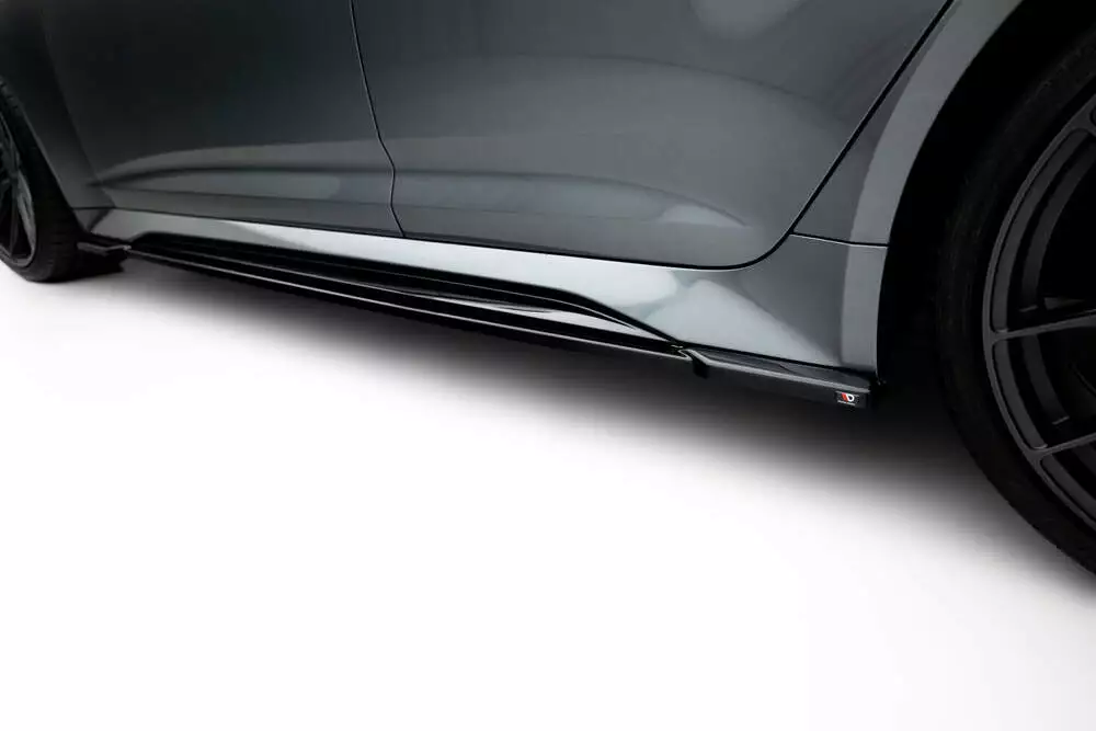 Side Skirts Diffusers V.1 Audi Rs6 C8