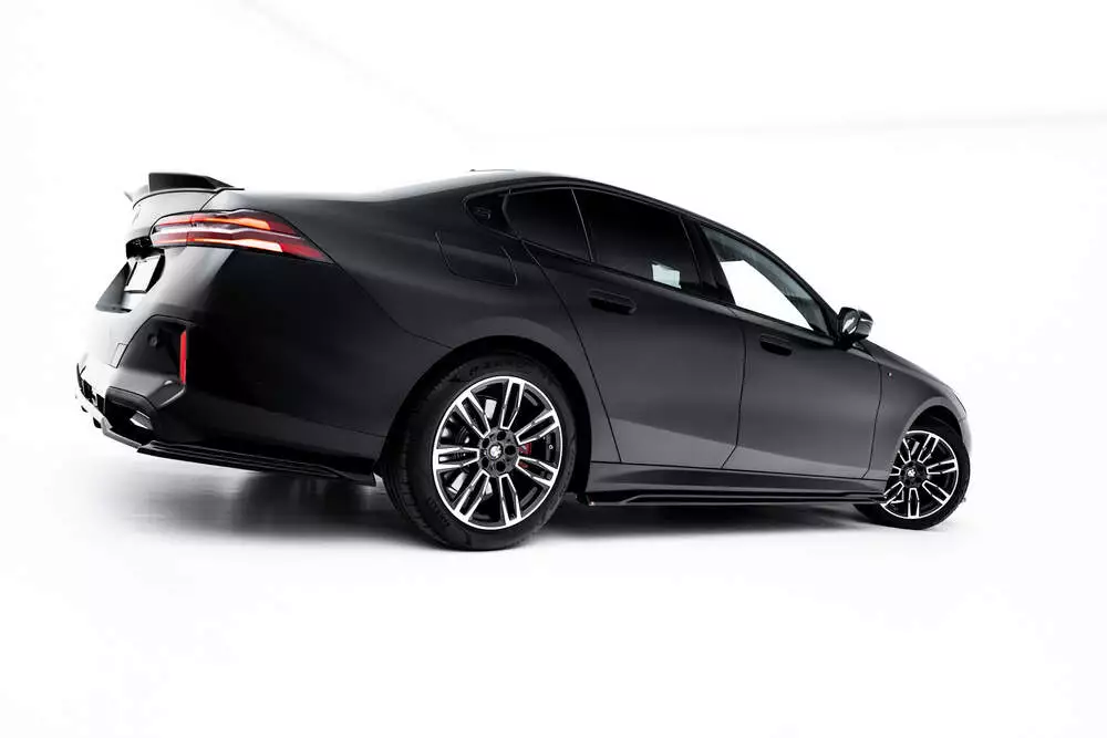 Side Skirts Diffusers V.1 Bmw 5 M-pack G60 - Image 2