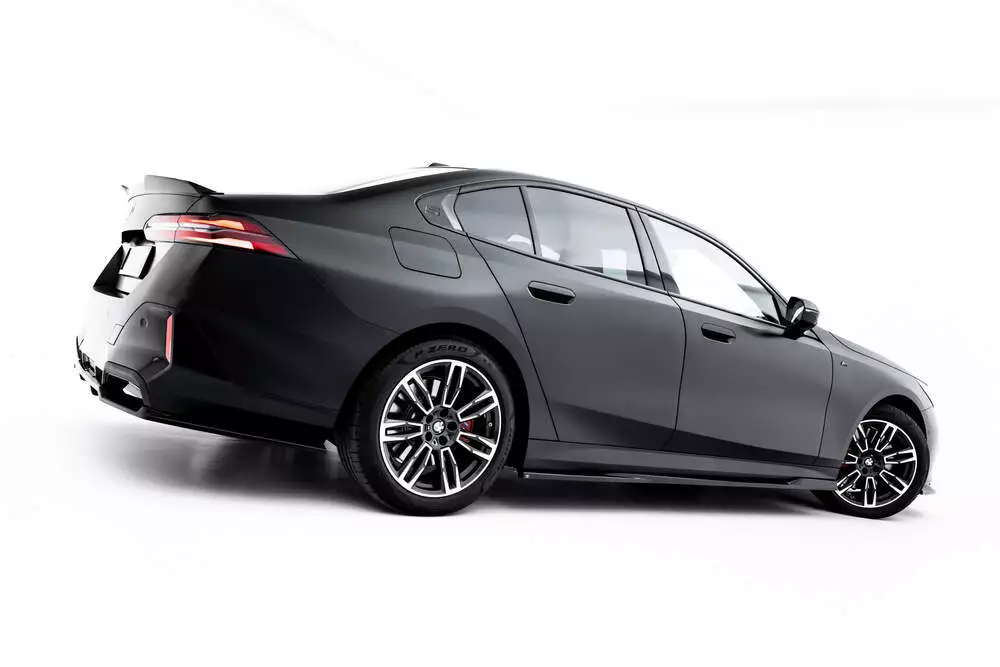 Side Skirts Diffusers V.2 Bmw 5 M-pack G60 - Image 3