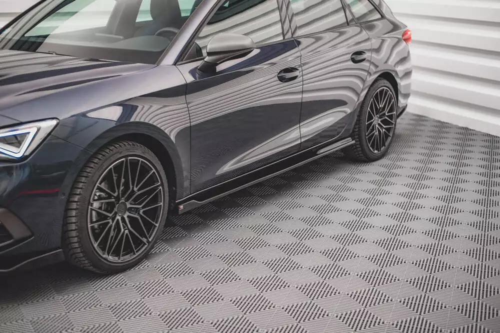Side Skirts Diffusers V.2 Seat Leon Fr St / Hatchback Mk4 / Cupra Leon St / Hatchback Mk1 / Mk1 Facelift