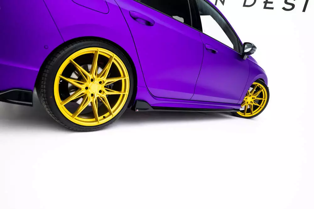 Side Skirts Diffusers V.4 Volkswagen Golf R Mk8 / Mk8 Facelift - Image 2