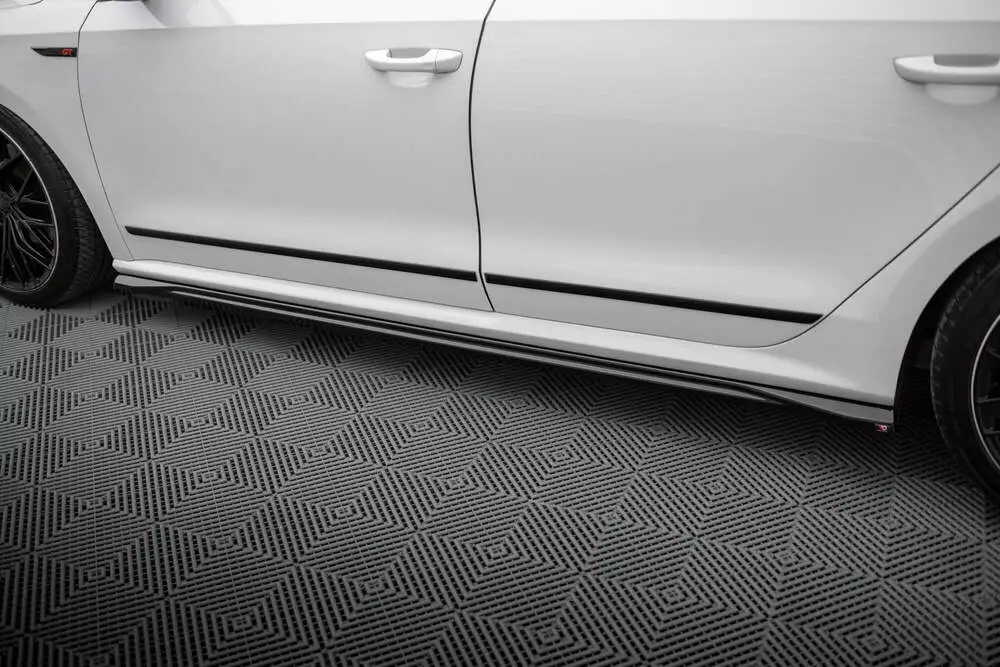 Side Skirts Diffusers Volkswagen Passat Gt B8 Facelift Usa - Image 3