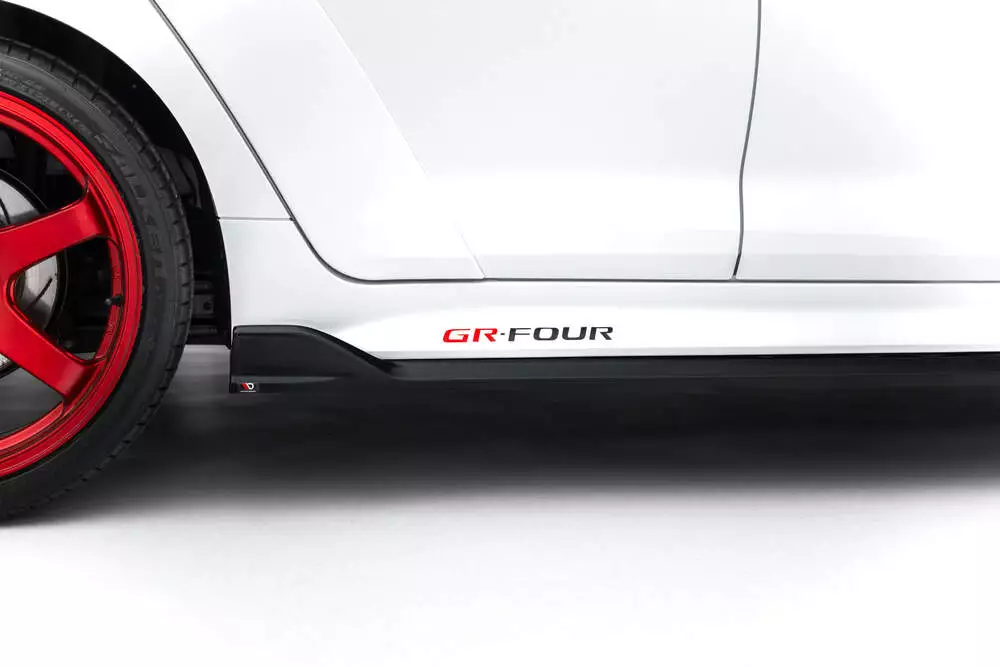 Side Skirts Diffusers V.2 Toyota Gr Corolla Mk12 - Image 2