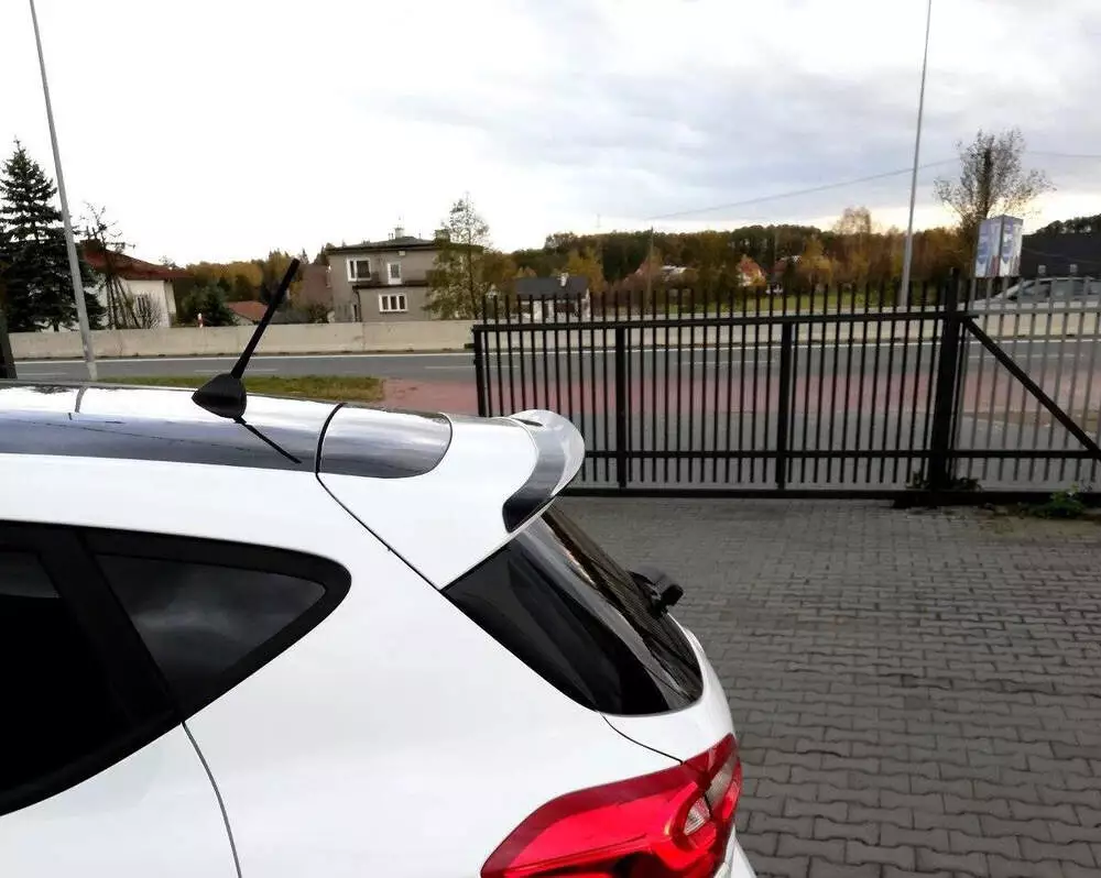 Spoiler Cap Ford Fiesta Mk8 - Image 2