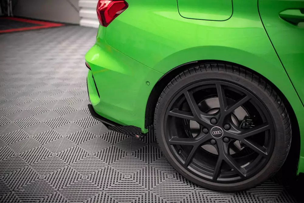 Street Pro Rear Side Splitters + Flaps Audi Rs3 Sedan 8y - Image 2