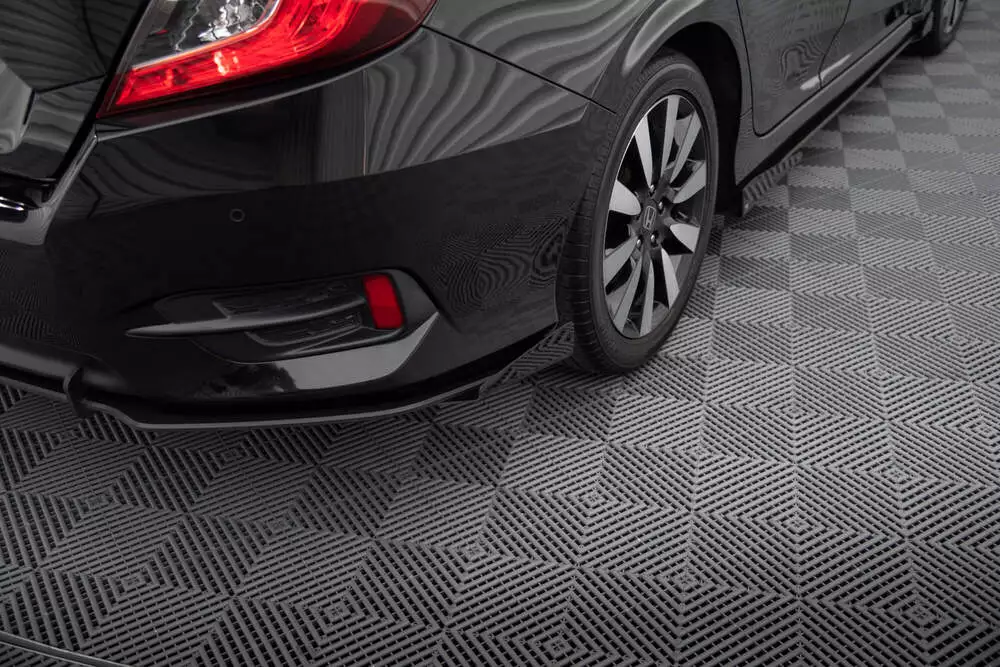 Street Pro Rear Side Splitters + Flaps Honda Civic Mk10 - Image 4